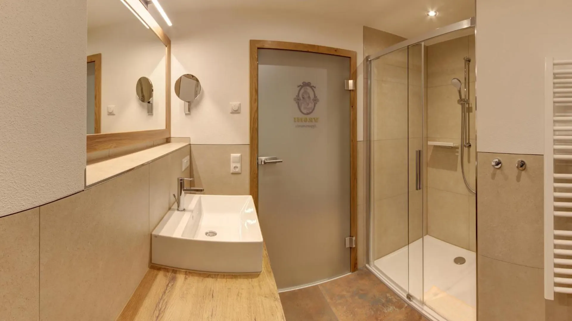Gasthof-Appartements Vroni - Chiemgau Karte Inzell 0*,  Niemcy